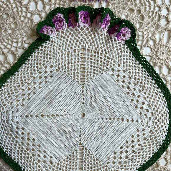 Unique OOAK Crochet Doily Table Mat or Dresser Set of Three - Picture 4 of 9